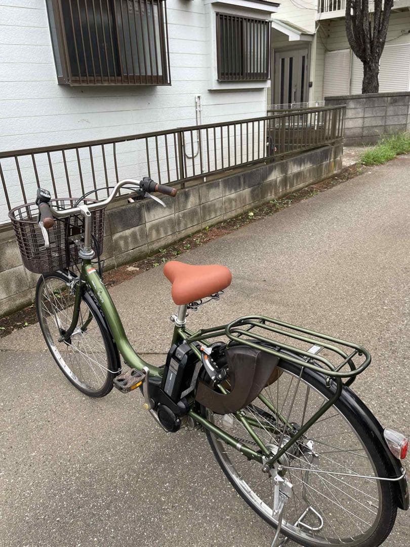 緑色 電動アシスト自転車 前部バスケット付き