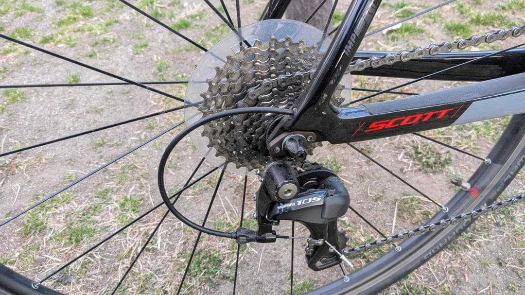 【軽量カーボン】SCOTT ADDICT20 SHIMANO105搭載 ロード