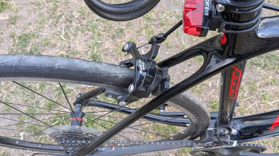 【軽量カーボン】SCOTT ADDICT20 SHIMANO105搭載 ロード