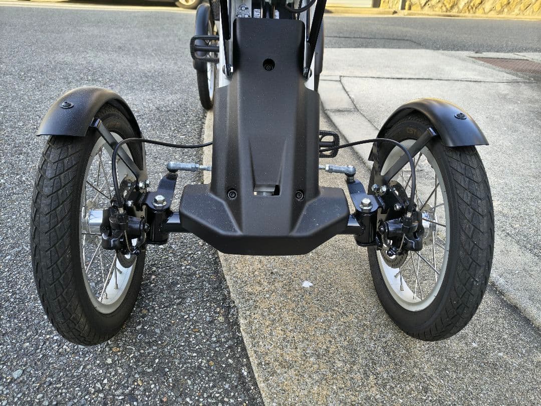 遊歩リベルタSC-01 4輪電動アシスト自転車