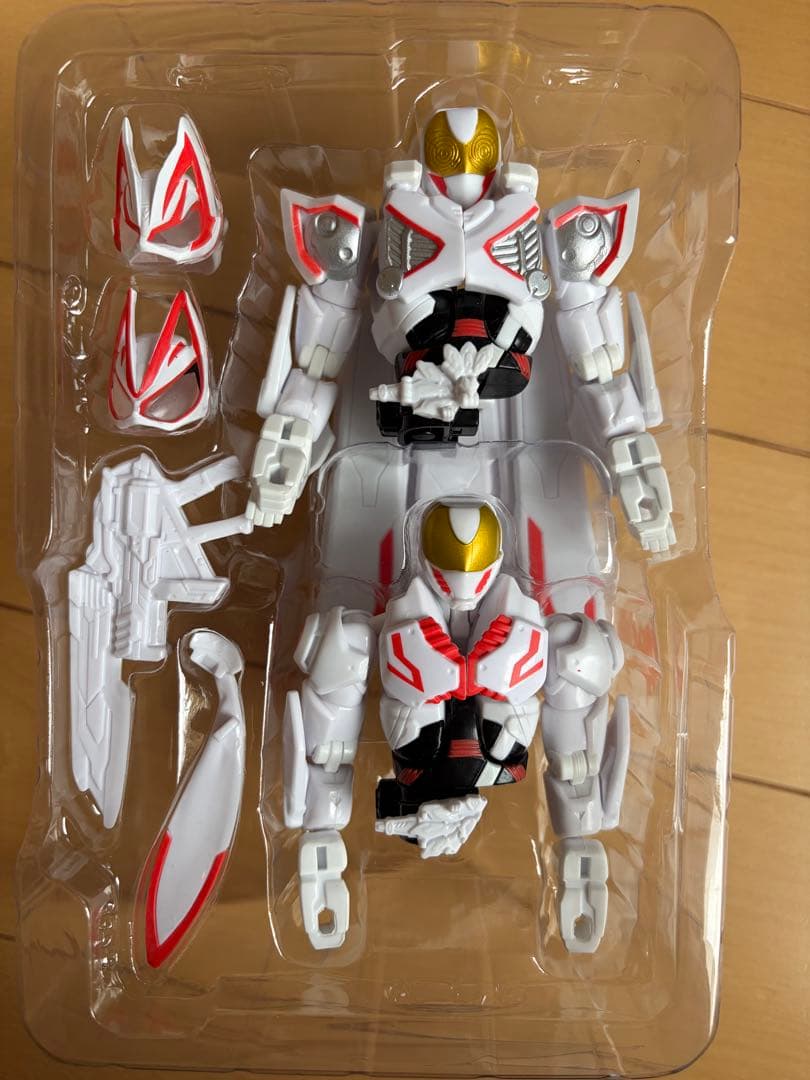 仮面ライダーギーツ　フィギュア
