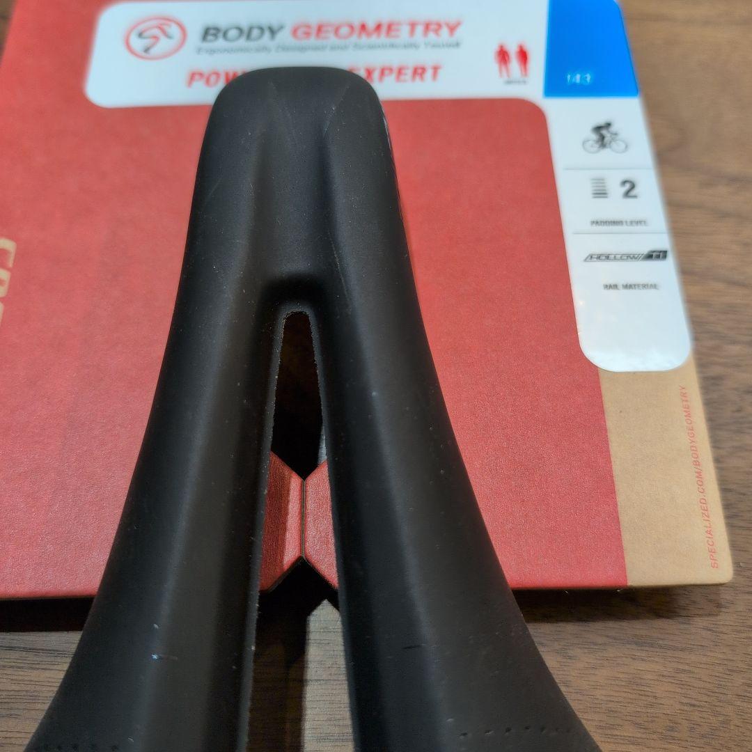 POWER ARC EXPERT SADDLE ブラック 143mm