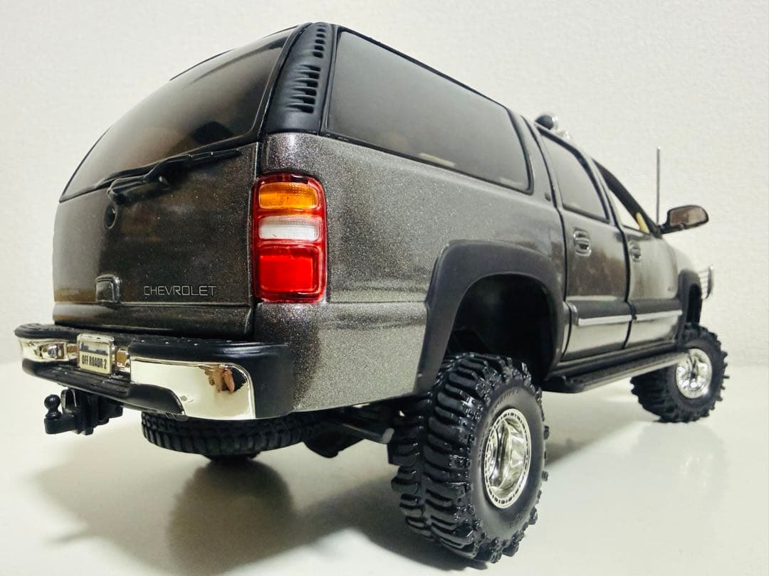 Ertlアーテル/Chevyシボレー Suburbanサバーバン 1/18 絶版