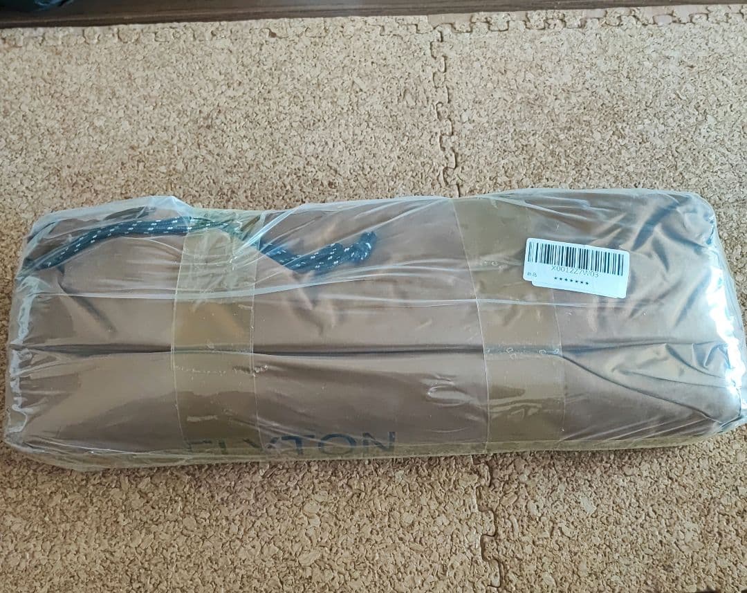 【安心の匿名配送】　タープ　キャンプ　アウトドア　新品未使用