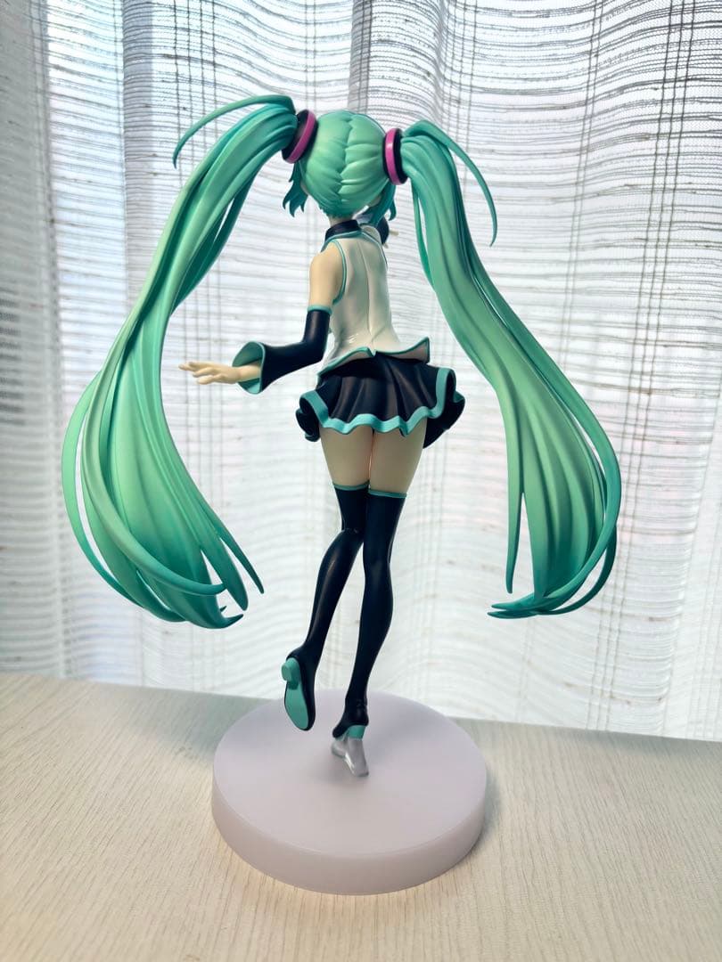 【開封品:箱あり】初音ミク　フィギュア　愛されなくても君がいる