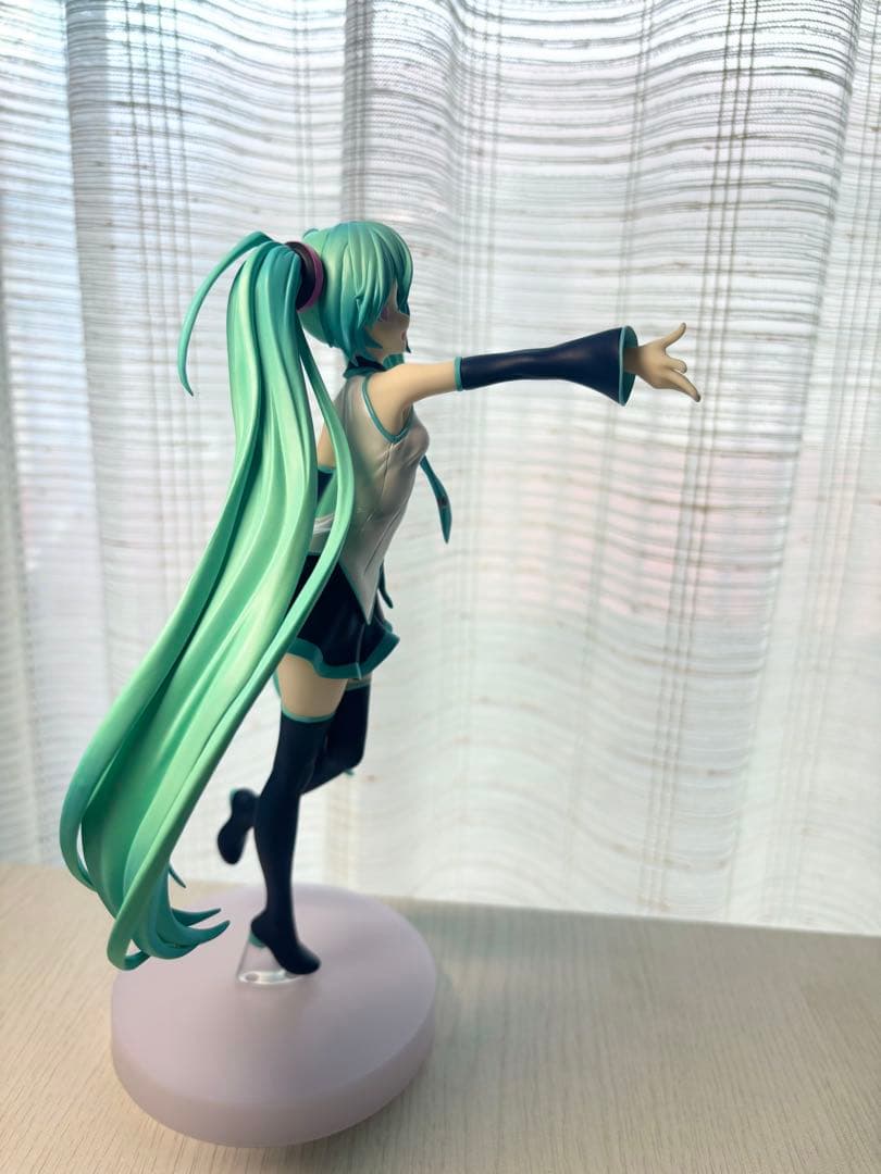 【開封品:箱あり】初音ミク　フィギュア　愛されなくても君がいる
