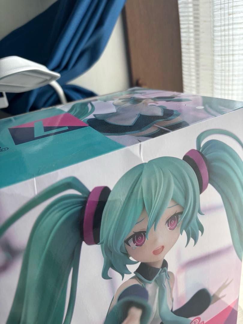 【開封品:箱あり】初音ミク　フィギュア　愛されなくても君がいる