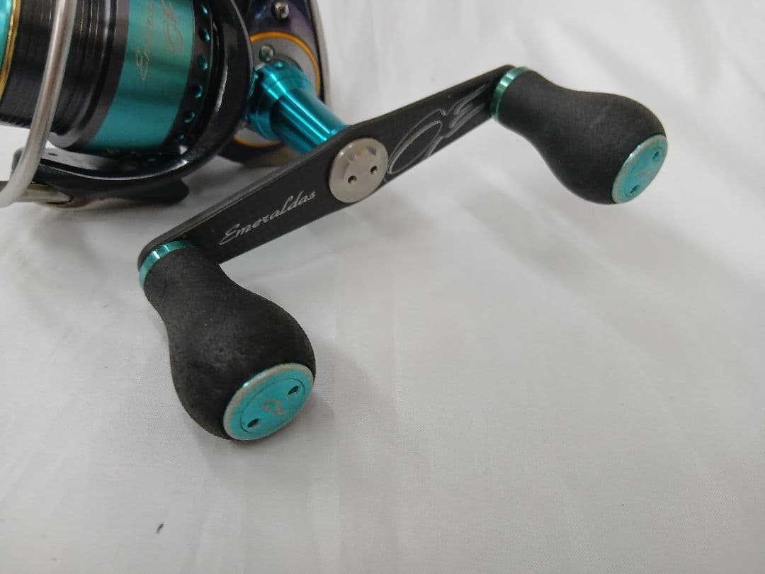 12エメラルダス アルティメットカスタム　スピニングリール