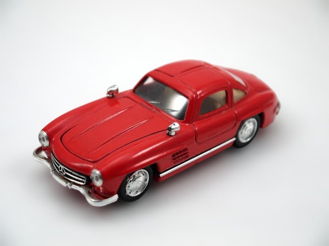 メルセデスベンツ 1/43 Solido No. 4502 300 SL1954
