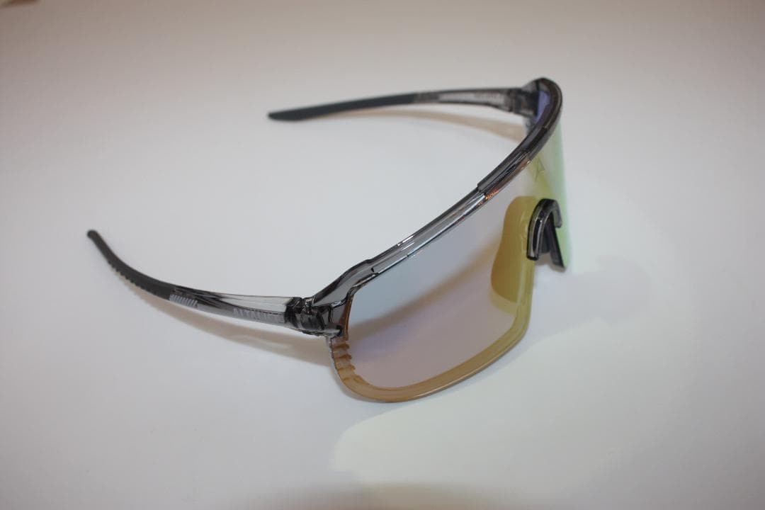 ほぼ新品 ALTALIST アルタリスト KAKU SP2 調光レンズ