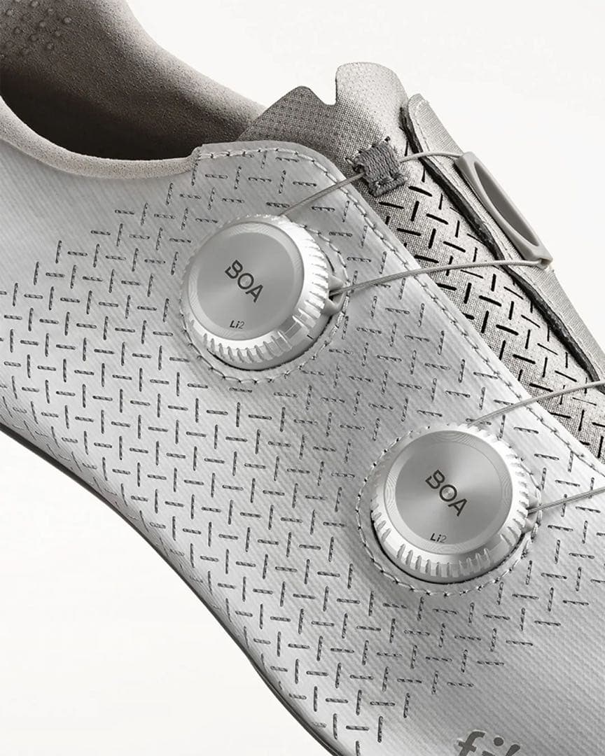 PAS NORMAL STUDIOS fizik Vento シルバー 40.5