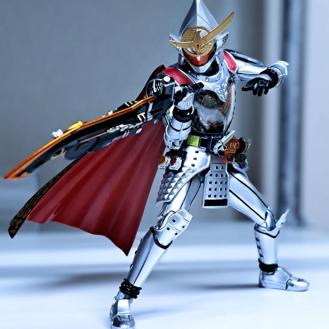 開封品 S.H.Figuarts フィギュアーツ 仮面ライダー鎧武 極アームズ