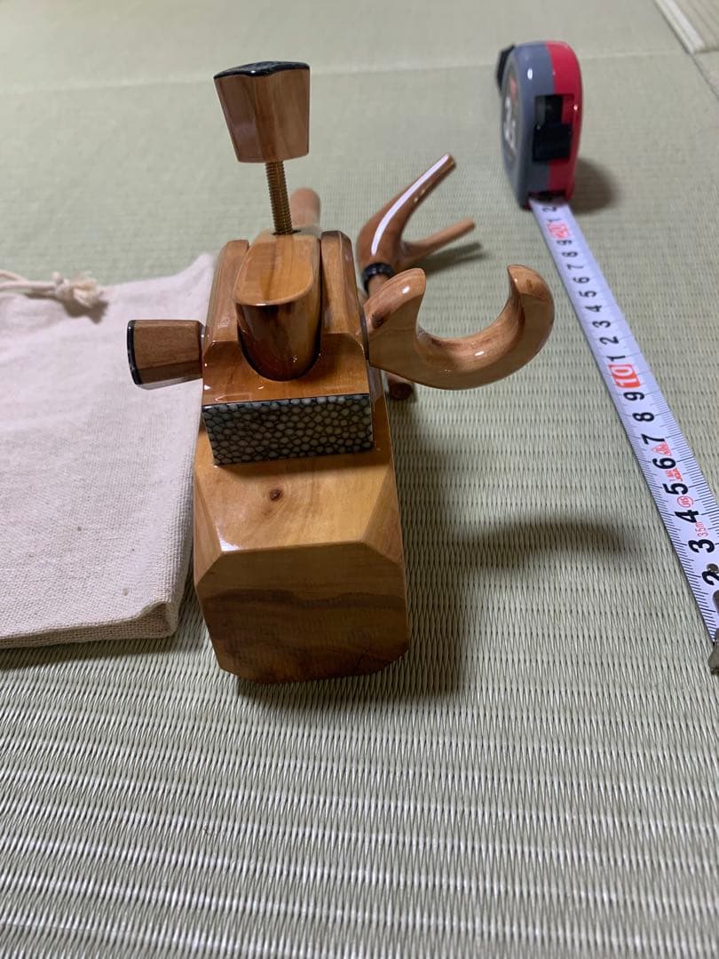新品・未使用品 風斬銘木シリーズ/大砲万力・大型 竿置き(左右兼用)