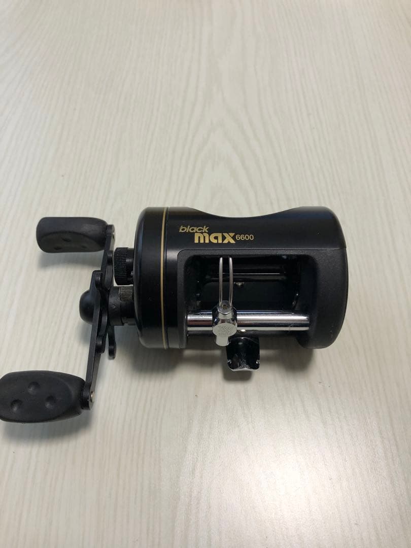 リール Abu Garcia black max 6600