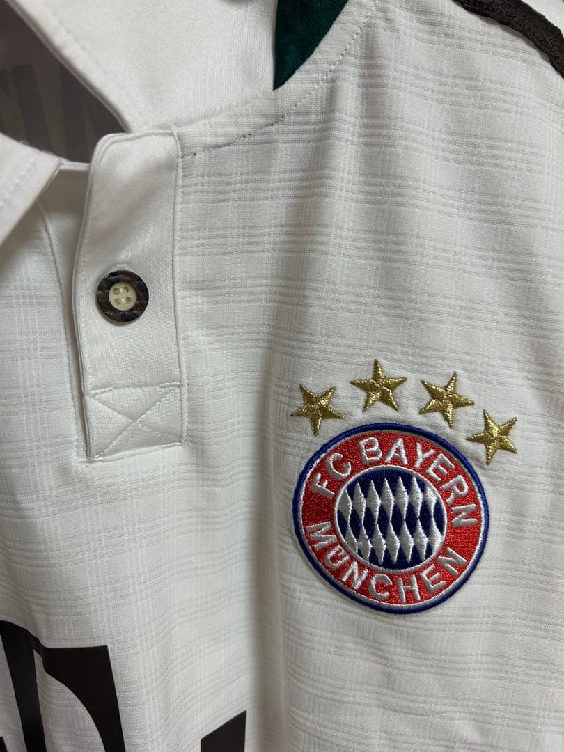 2013-14バイエルンawayユニ