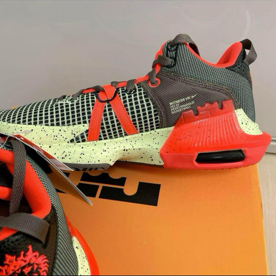 新品NIKE レブロン ウィットネス 7メンズスニーカー25cmシューズ