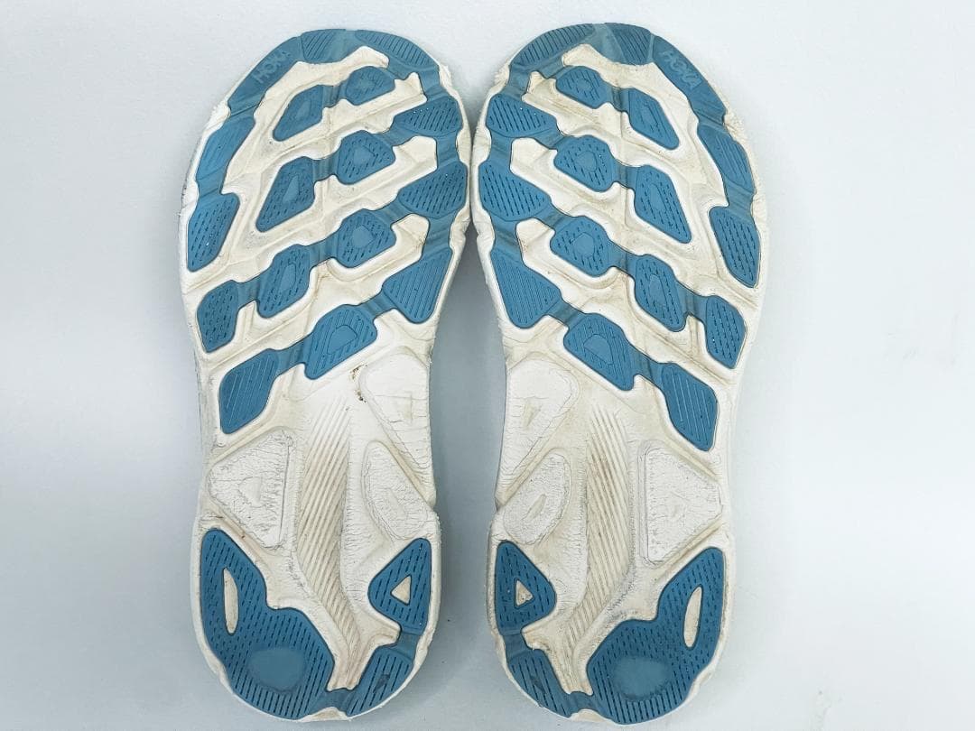 【ホカオネオネ】HOKA　クリフトン9　スニーカー　ランニング　ウォーキング