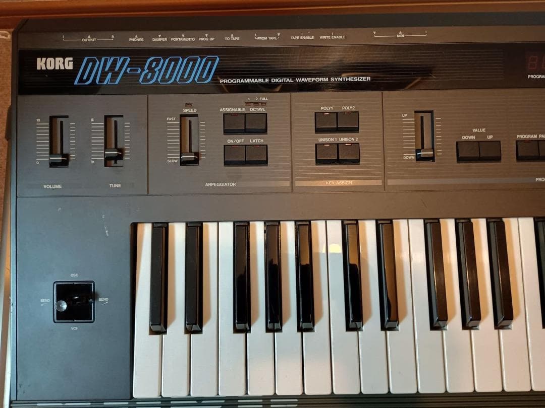 【希少・美品】KORG DW-8000 専用ハードケース付（動作未確認）
