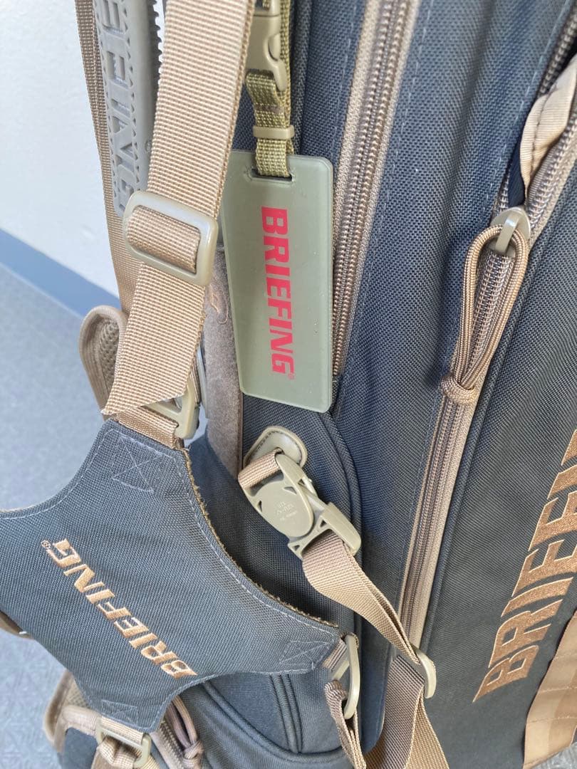 BRIEFINGゴルフキャディバック　限定CR-4 COYOTE