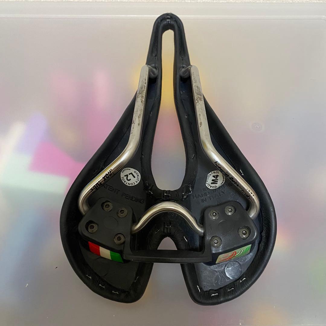 selle smp evolution サドル　中古　パーツ