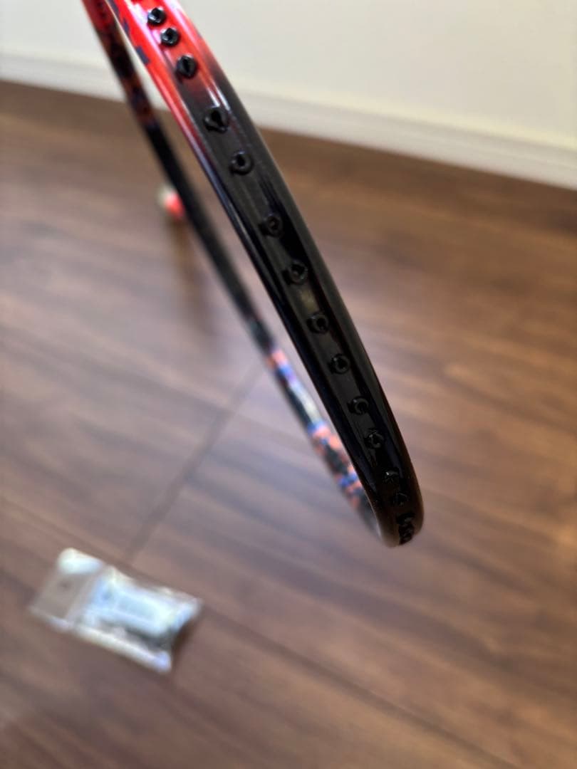 ヨネックス アストロクス77PRO 4UG5（グロメットおまけ付き）