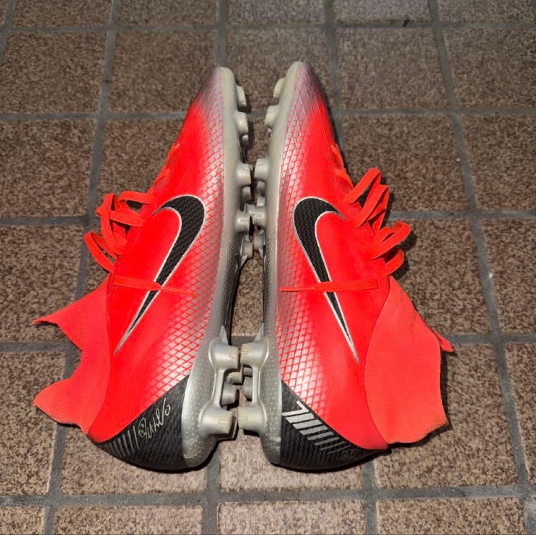 Nike ハイカット サッカーシューズ レッド 25.5