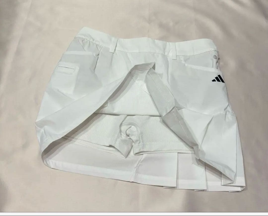 新品adidasゴルフ　ハーフジップポロシャツ　プリーツ スカート大きめサイズ