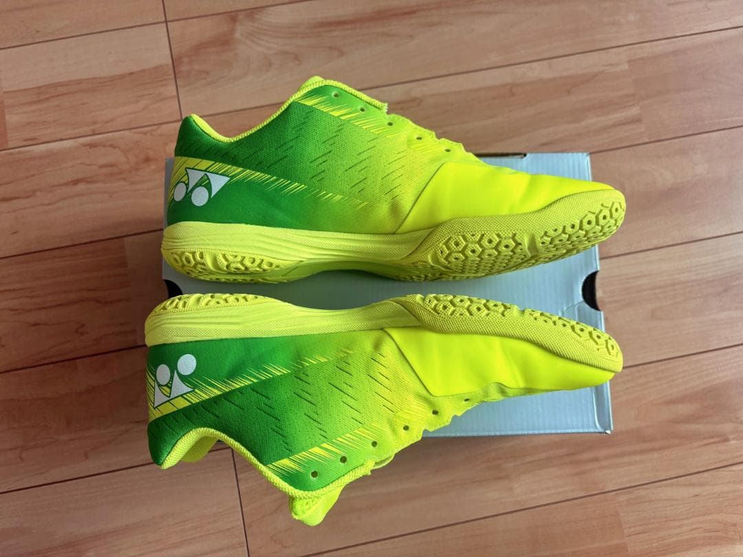 ヨネックス パワークッション エアラスZ メン 26.5 YONEX AERUS