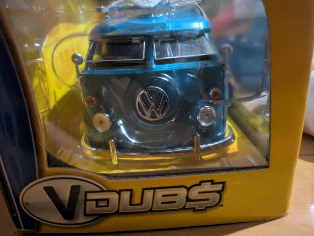 JadaToys 1/24　VDubs VW タイプ2 ピックアップ サーフ付