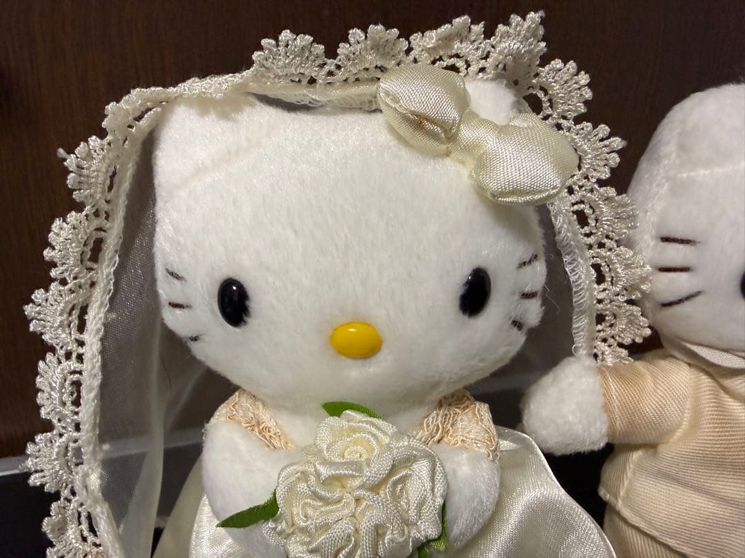 本日限り　レア！ハローキティ ウェディングドールセット