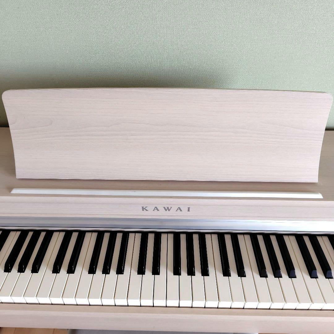 【直接引き渡し希望】KAWAI CN29 電子ピアノ ホワイト　椅子付き