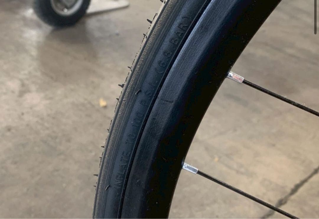 700C スポーツバイク 21段変速 ミント