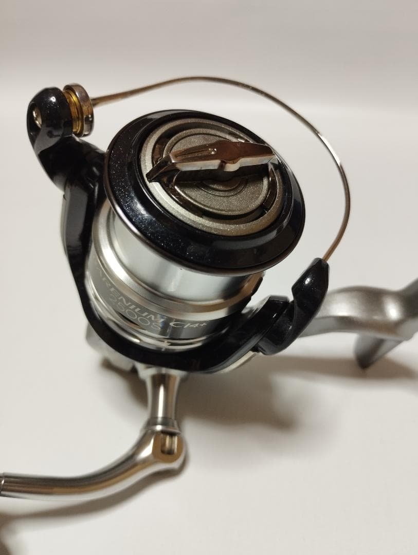 匿名配送 シマノ　12 レアニウムCI4+ 2500S　PEライン付き
