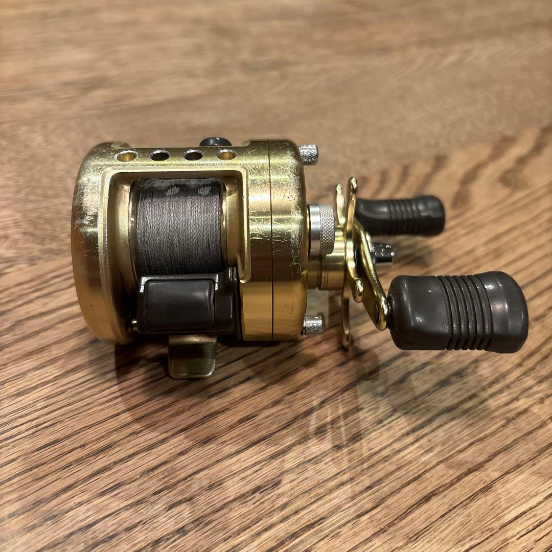 カルカッタ100XT SHIMANO