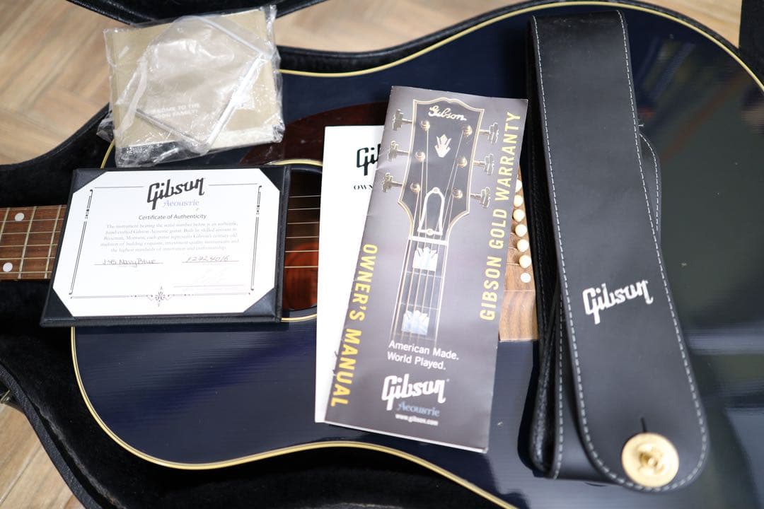 【希少】Gibson Custom Shop J-45 Navy Blue