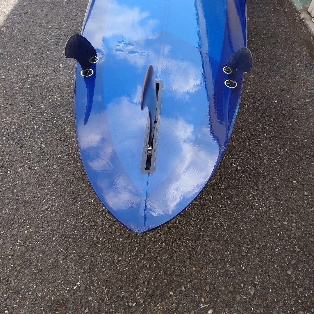 青いロングボード