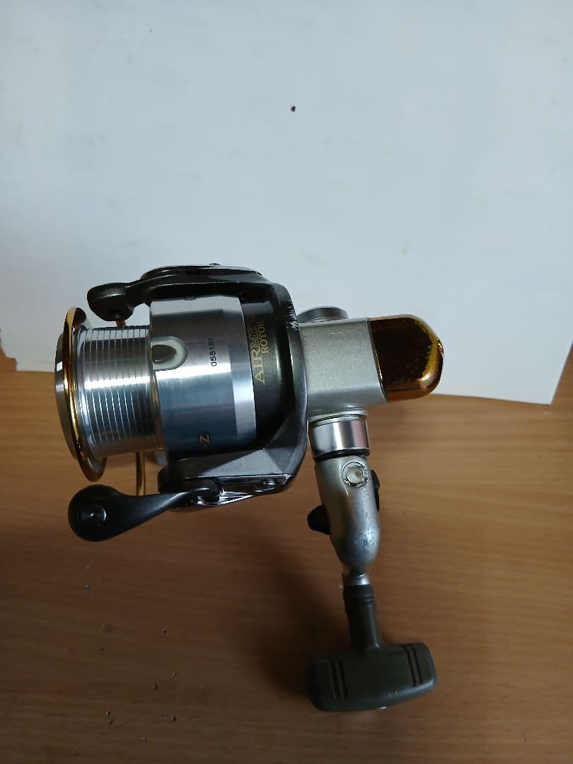 DAIWA TOURNAMENT Z レバーブレー2500LBC リール