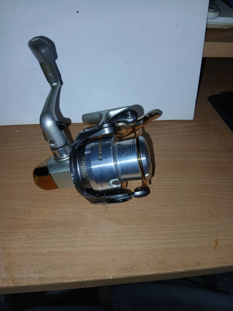 DAIWA TOURNAMENT Z レバーブレー2500LBC リール