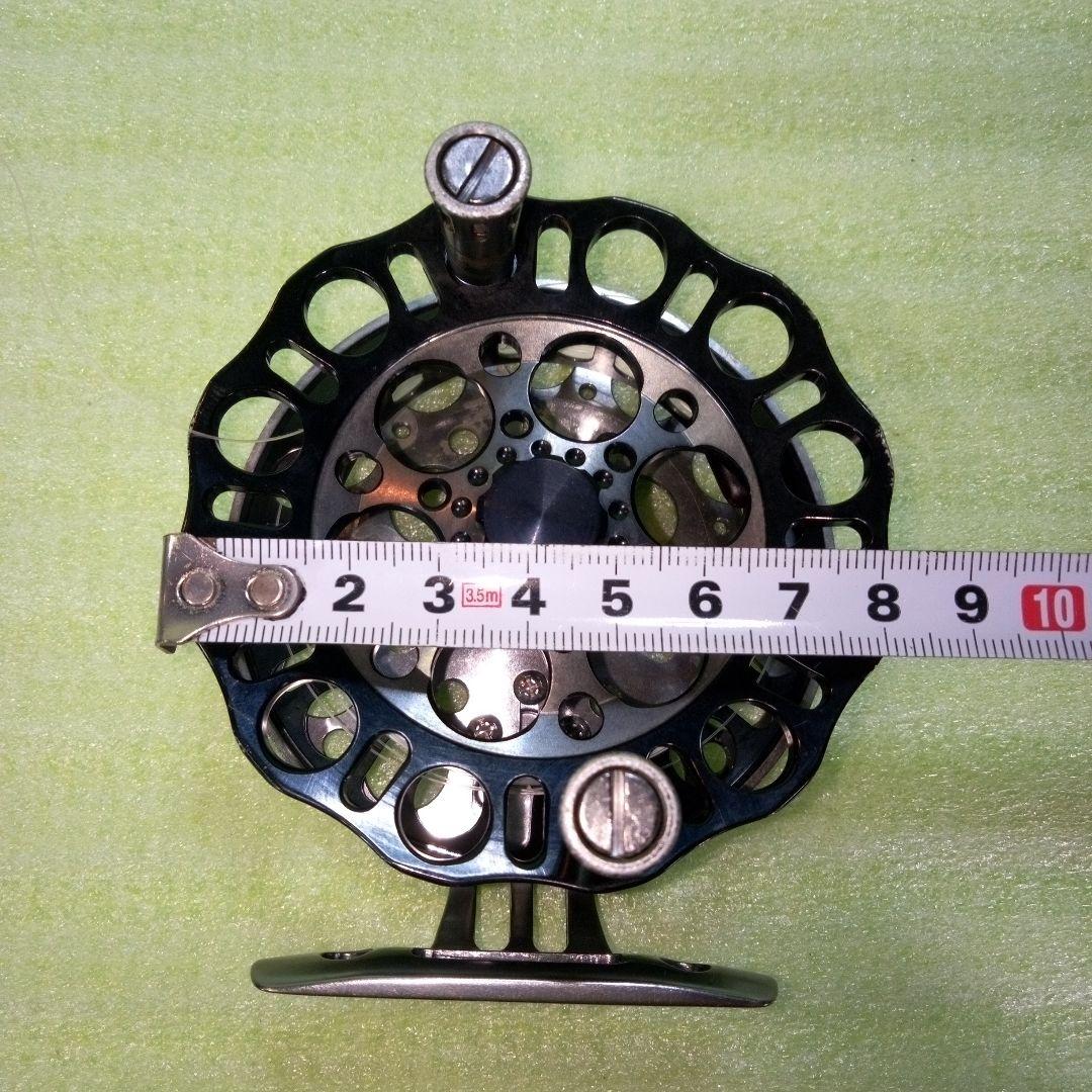 NISSIN Invicta KURODAL RND-BG 85？　リール