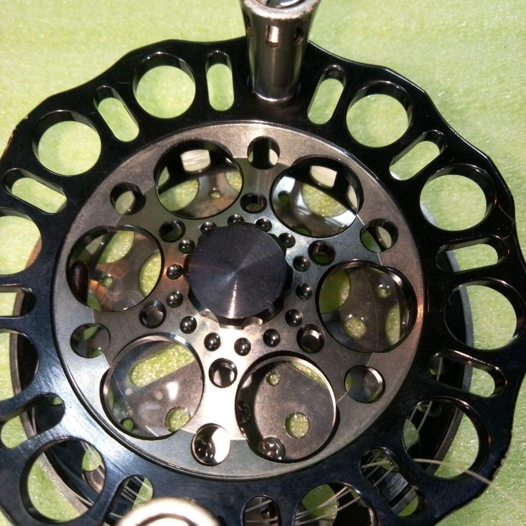 NISSIN Invicta KURODAL RND-BG 85？　リール
