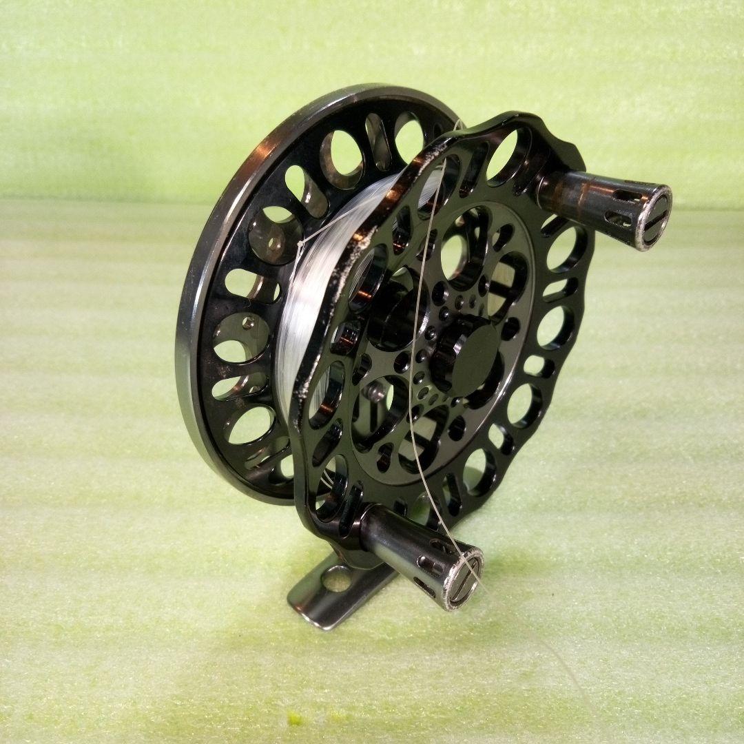 NISSIN Invicta KURODAL RND-BG 85？　リール