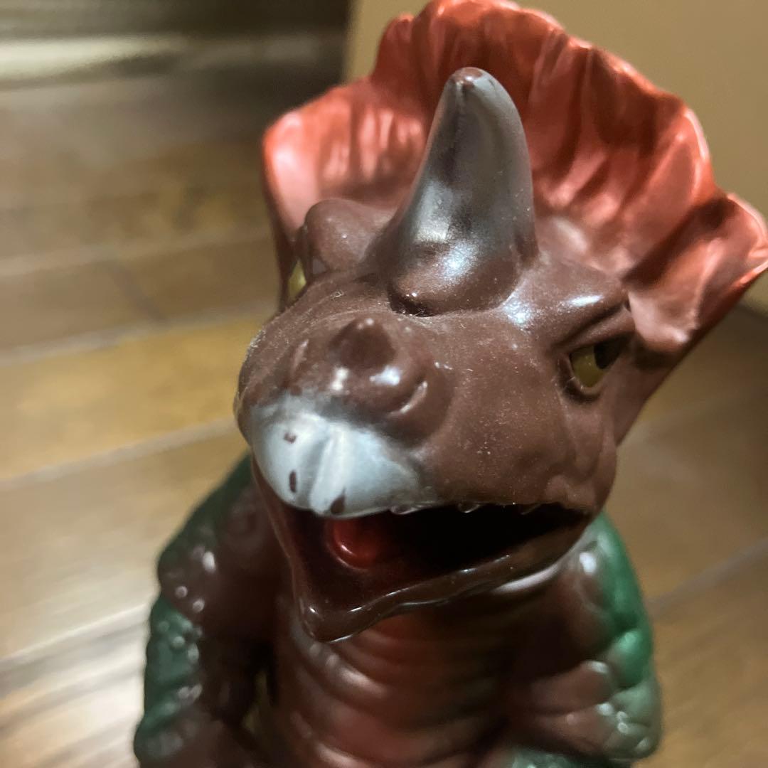 ソフビ アギラ 怪獣郷 やまなや ウルトラセブン ブルマァク マルサン 円谷