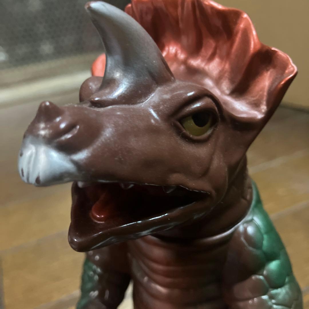 ソフビ アギラ 怪獣郷 やまなや ウルトラセブン ブルマァク マルサン 円谷