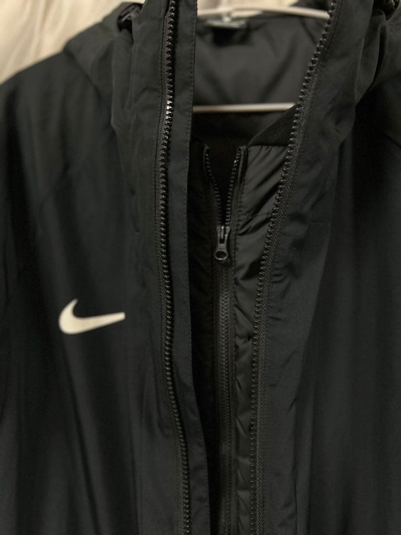 Nike ブラック ベンチロングコート フード付き　Lサイズ