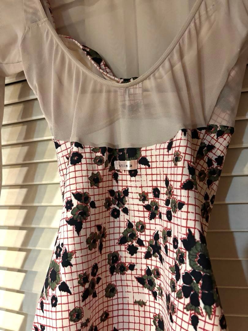 【美品】stina スティナ花柄デザイン レオタード Mサイズ