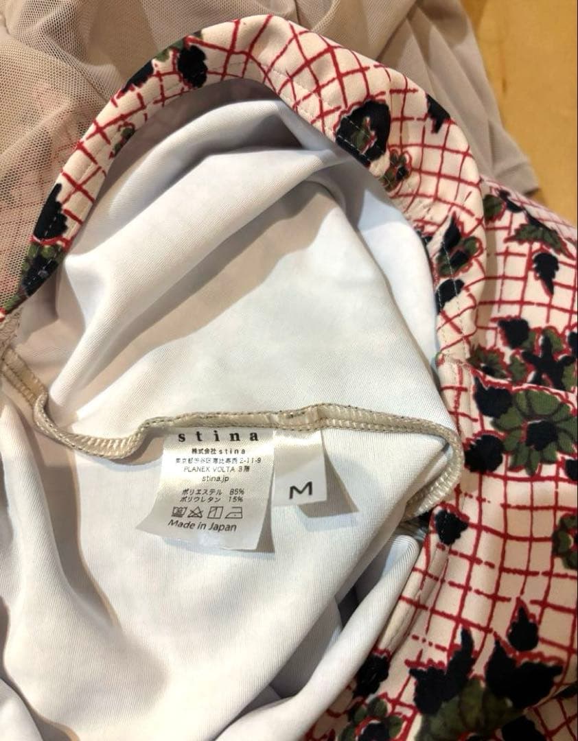 【美品】stina スティナ花柄デザイン レオタード Mサイズ