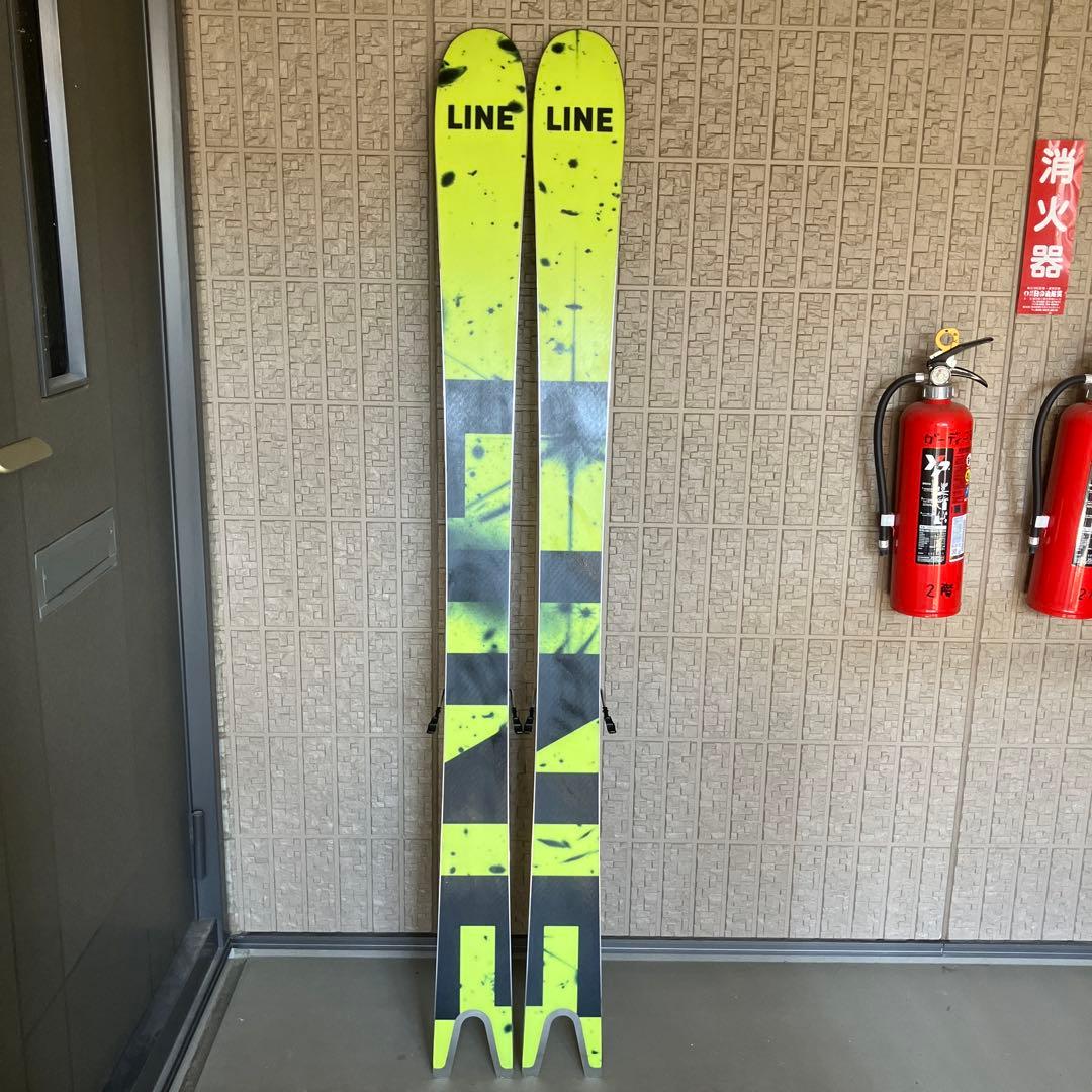 LINE Sakana 25-26スキー板 マーカーグリフォン　ビンディング付き