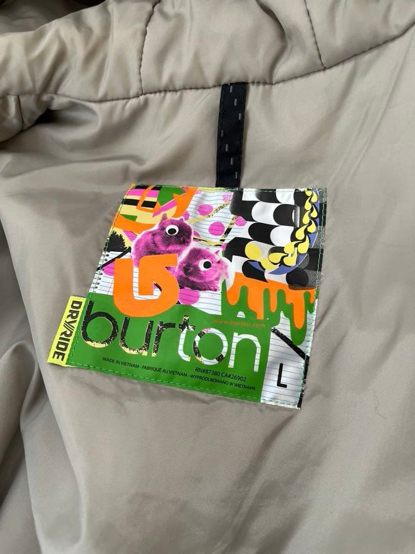 再値下げ！【Burton】【ESTIVO】スノボウェア上下セット　(上L、下M)