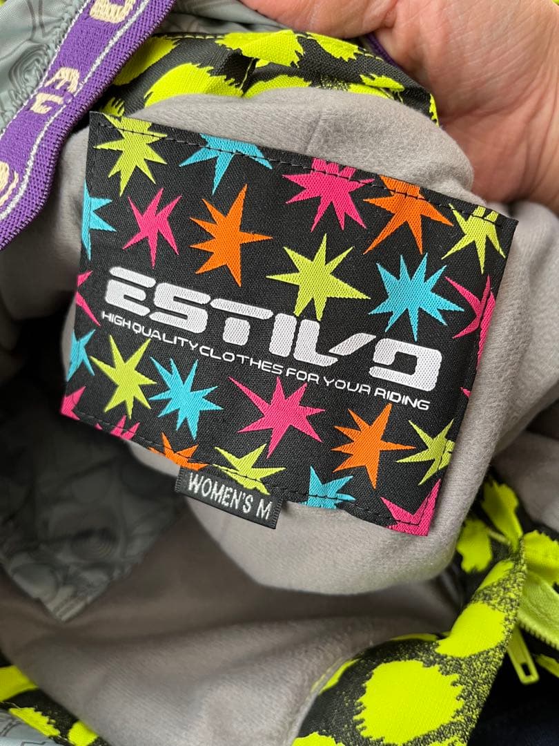 再値下げ！【Burton】【ESTIVO】スノボウェア上下セット　(上L、下M)