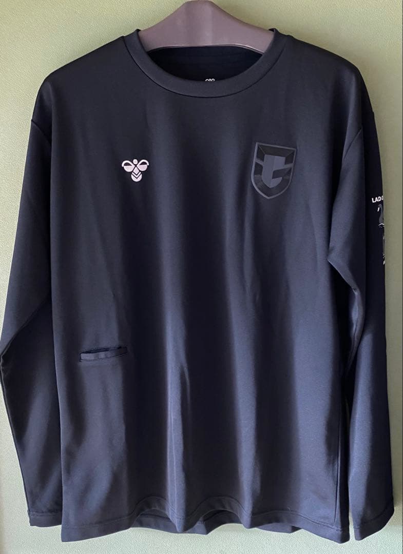 【新品未使用】ガンバ大阪 hummel 長袖Tシャツ 移動着